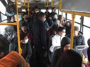 Başkan Şimşek’ten öğrenci servislerine anlamlı ziyaret