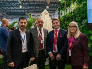 Kuşadası standı ziyaretçi akınına uğradı