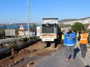 Didim Akbük Mahallesi’nde sıcak asfalt çalışması sürüyor