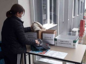 Üniversiteli öğrencilerden örnek davranış