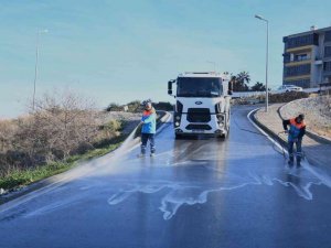 Kuşadası’nın hijyen savaşçıları  görev başında