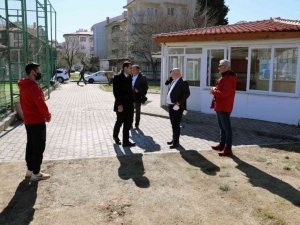 Başkan Gümüş, spor kompleksinde incelemelerde bulundu