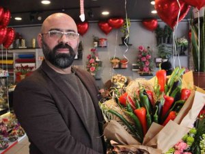 Bu da, biber, salatalık ve patlıcandan oluşan buket