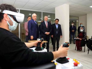 AK Parti Başkan Yardımcısı Yanılmaz, Akdeniz Belediyesinin çalışmalarını inceledi