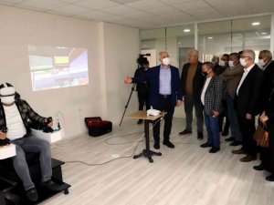 Başkan Gültak, meclis üyelerine projeleri anlattı