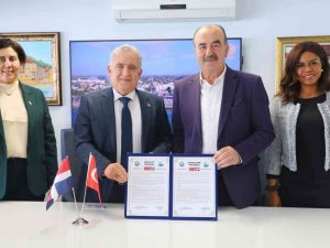 Mudanya’nın yeni kardeş şehri Dominik Cumhuriyeti’nden