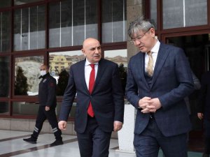Kazakistan Büyükelçisi Saparbekuly’den Başkan Altınok’a veda ziyareti