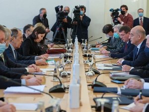 Putin ve Lukaşenko, Rusya’nın balistik ve seyir füzeleriyle tatbikatını birlikte izleyecek