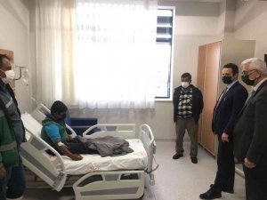 İl Milli Eğitim Müdürü Çay, zehirlenen öğrencileri ziyaret etti