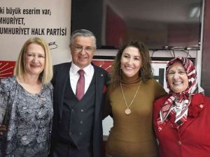 CHP’ye geçen Kemer Belediye Başkanı Topaloğlu, partililerle buluştu