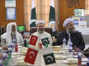 Diyanet İşleri Başkanı Erbaş: “Bütün insanlığa İslam’ın adaletini, iyilik ve barış anlayışını götürmeliyiz”