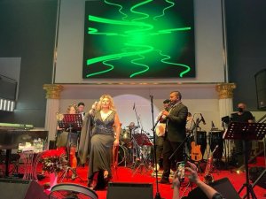 Kuşadası’nda Işın Karaca rüzgarı