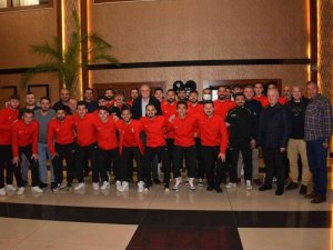 Başkan Bakkalcıoğlu, Bozüyük Vitra Spor futbolcuları ile bir araya geldi