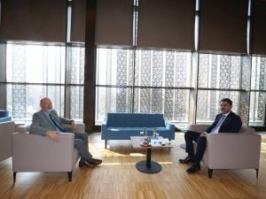 Bakan Kurum, İngiltere’nin Ankara Büyükelçisi Chilcott ile görüştü