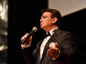 Türk sanat müziği gecesine yoğun ilgi