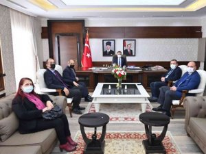 Kuşadası Ticaret Odası Yönetimi, Vali Aksoy ile görüştü