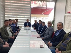 Merkez ilçe meclis üyeleriyle parti teşkilatı toplantı yaptı