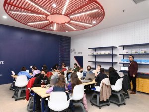 Bilim Pursaklar’ın öğrencilerinden Başkan Çetin’e teşekkür notu