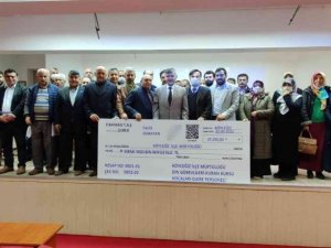 Köyceğiz’de müftülük personellerinden cami tadilatına destek