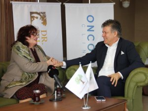 Avrupalı doktorlar çare bulamadı, Türk doktor ayağa kaldırdı