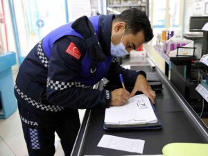 Zabıtadan marketlerde etiket denetimi
