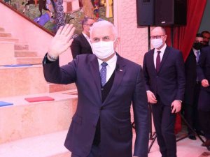 Binali Yıldırım öğrencilerle buluştu