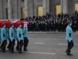 Eski Devlet Bakanı Somuncuoğlu için TBMM’de tören düzenlendi