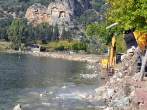 Çevre Bakanı Kurum: Dalyan’da Çevreye uyumlu doğal malzeme ve materyaller kullanılacak