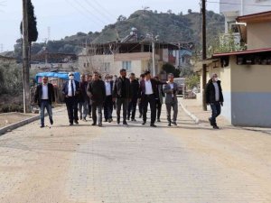 Başkan Özcan, yol çalışmalarını yerinde inceledi