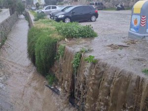 Bodrum’da sağanak yağış etkili oldu