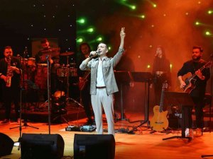 Oğuzhan Koç öğrencileri coşturdu