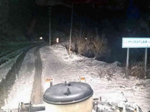 Menteşe’nin yüksek kesimlerinde kar mesaisi