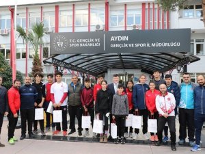 Aydın Gençlik ve Spor İl Müdürü Fillikçioğlu başarılı sporcuları ağırladı