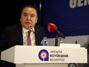 Başkan Böcek: ““Gençlere yönelik projeler üretiyoruz”