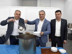 Başkan Uysal, Bamya Çorbası Günü’nde Konyalılarla buluştu