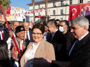 Bakan Yanık: "Günü geldiğinde bu toprağın insanı masa başı siyasetçilerine en güzel cevabı verir"