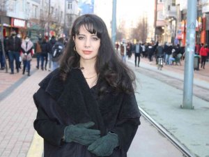 Genç müzisyen şarkı sözleriyle kadınların sesini duyurmak istiyor
