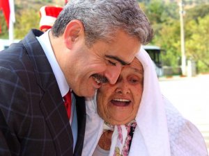 MHP İl Başkanı Alıcık: "Kadınlarının yüzü gülmeyen bir toplum geleceği umutla karşılayamaz"