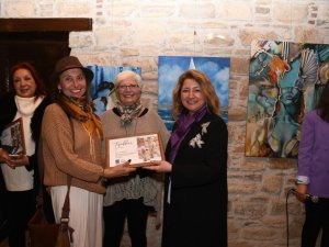 “Kadının Rengi” İbramaki Sanat Galerisi’nde