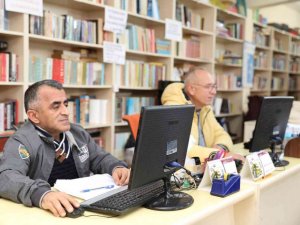 Didim Belediyesi 7’den 70’e herkese okumayı sevdiriyor