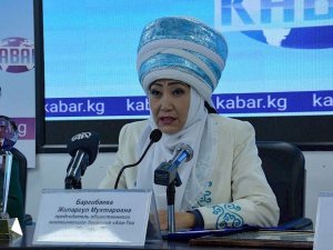 Kırgızistan’da Erdoğan’a “Yılın Adamı” ödülü