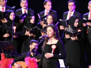 Sağlık çalışanlarından oluşan koro 14 Mart Tıp Bayramı konseri verdi