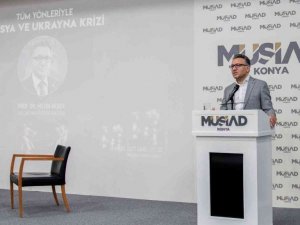 Rektör Aksoy, Rusya ve Ukrayna krizini değerlendirdi