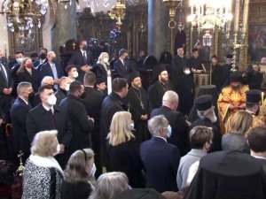 Yunanistan Başbakanı Miçotakis, Fener Rum Patrikhanesi’nde bayram ayinine katıldı