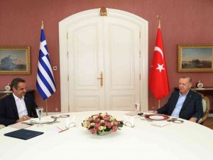Cumhurbaşkanı Erdoğan, Yunanistan Başbakanı Miçotakis’i kabul etti