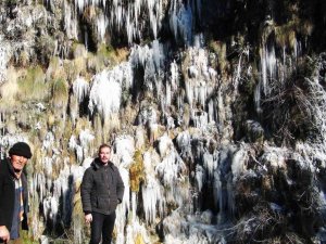 Buz tutan kanyonun görsel şöleni büyüledi