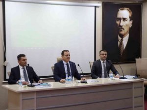Hakkari’de muhtarlar toplantısı