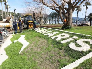 Marmaris Belediyesi Türkmenistan Parkı’na yeni görünüm kazandırıyor