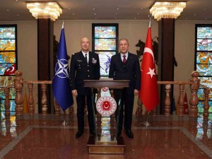 Bakan Akar, NATO Yüksek Müttefik Dönüşüm Komutanı Lavigne’yi ağırladı