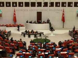 TBMM Genel Kurulu’nda ’dinsiz’ polemiği